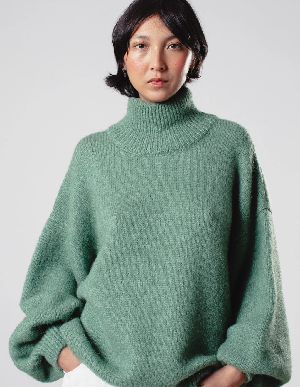 naomi mock neck