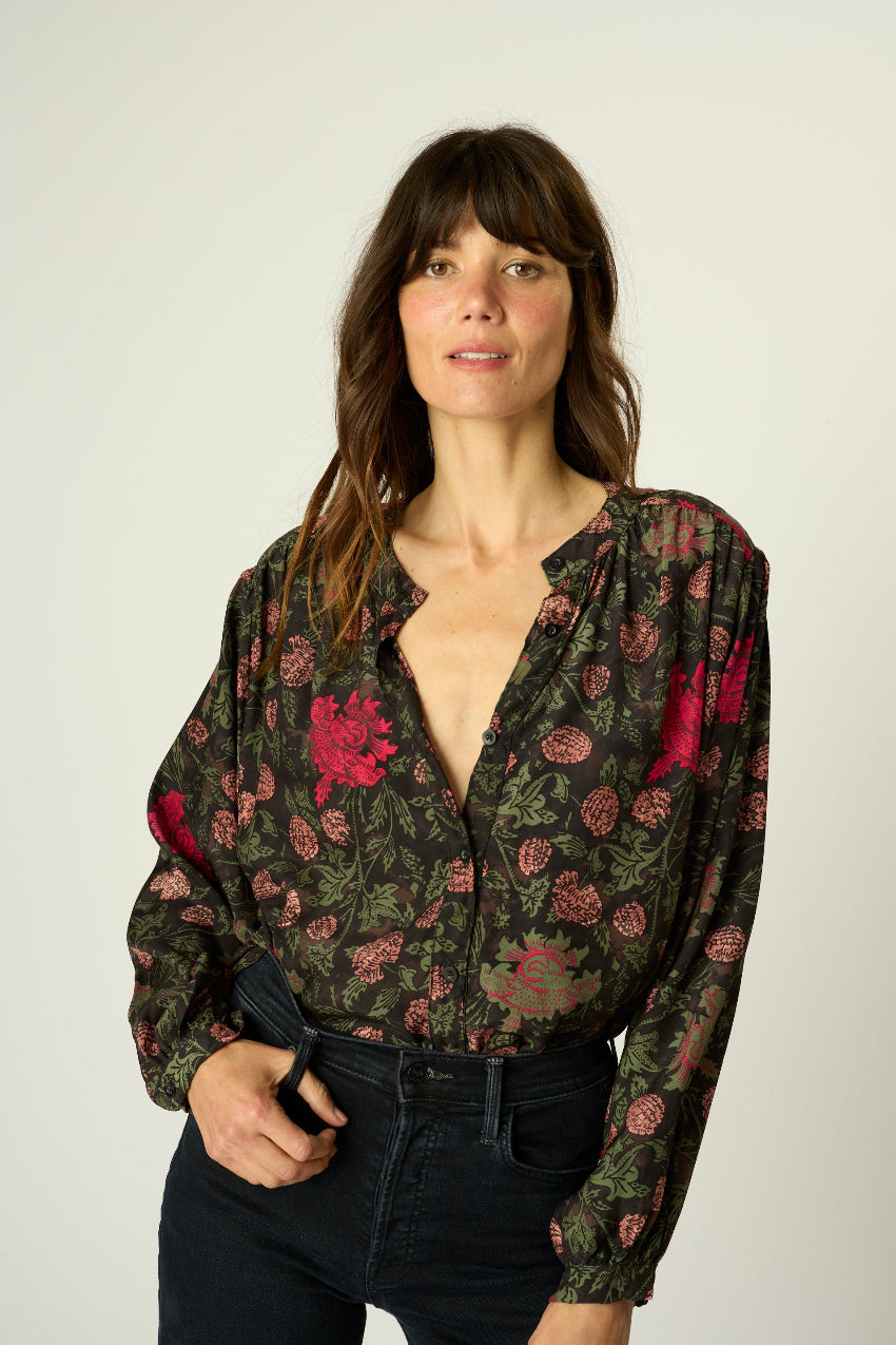 natalie martin tolan shirt, lehua print black 